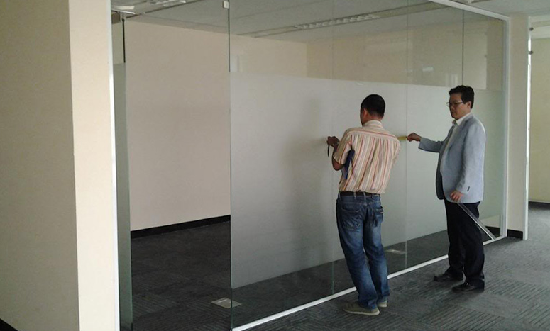 Đo và kiểm tra chất lượng kính