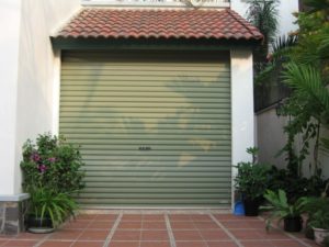 Kinh nghiệm chọn cửa cuốn gara ô tô